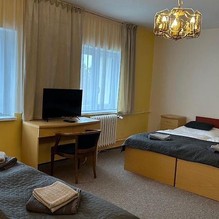 Hotel Pod Vlekem Loučná pod Klínovcem المظهر الخارجي الصورة