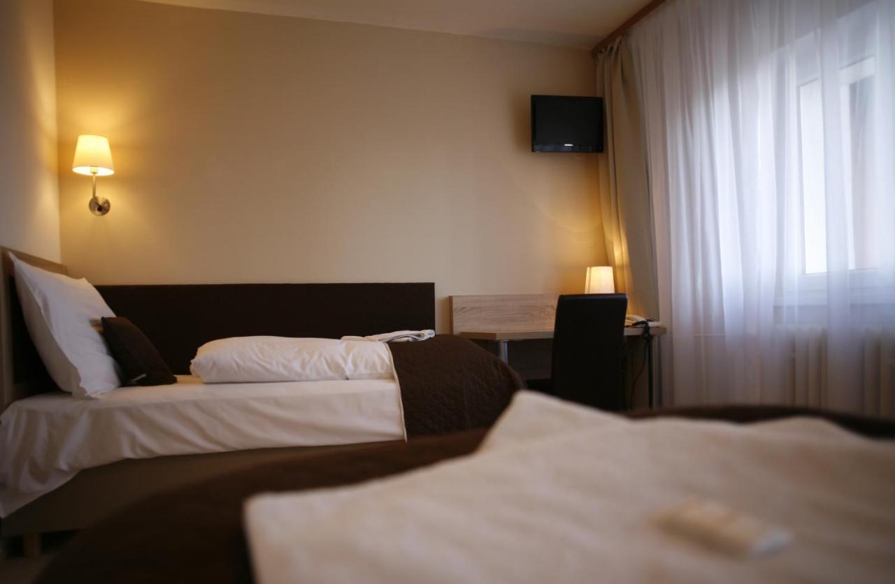 Hotel Pod Vlekem Loučná pod Klínovcem المظهر الخارجي الصورة