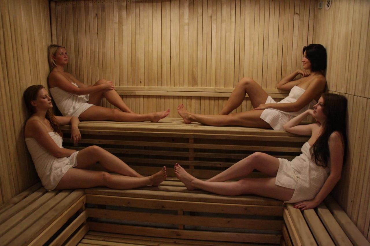 Hotel Pod Vlekem Loučná pod Klínovcem المظهر الخارجي الصورة