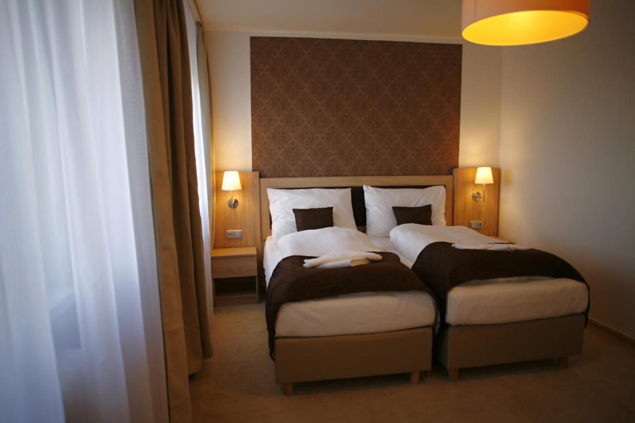 Hotel Pod Vlekem Loučná pod Klínovcem المظهر الخارجي الصورة