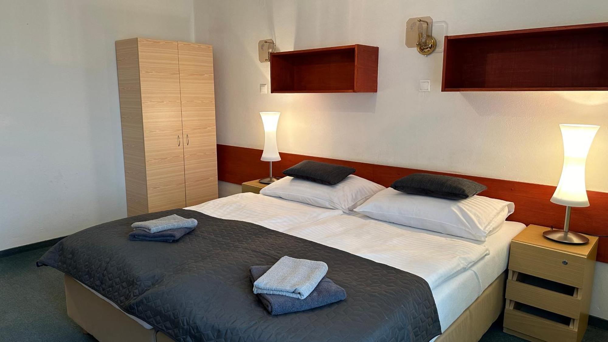 Hotel Pod Vlekem Loučná pod Klínovcem المظهر الخارجي الصورة